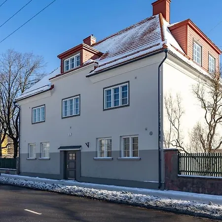 Apartment Stylish And Cozy In The Heart Of